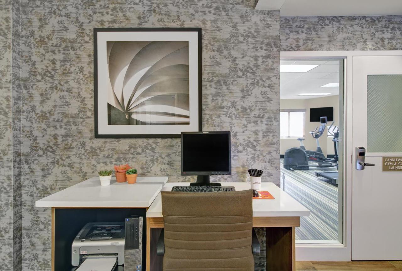 Candlewood Suites Winchester By Ihg Esterno foto