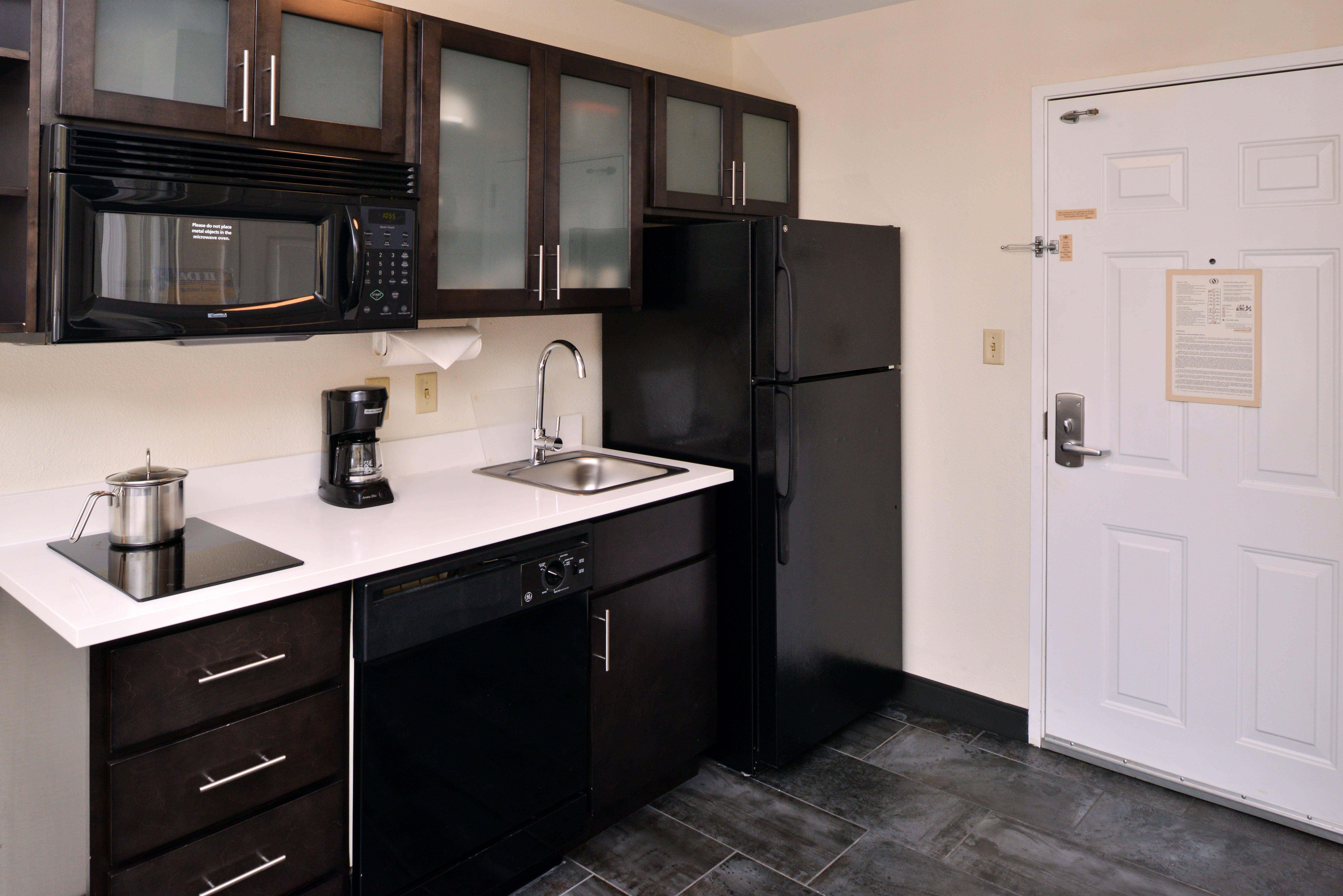 Candlewood Suites Winchester By Ihg Esterno foto