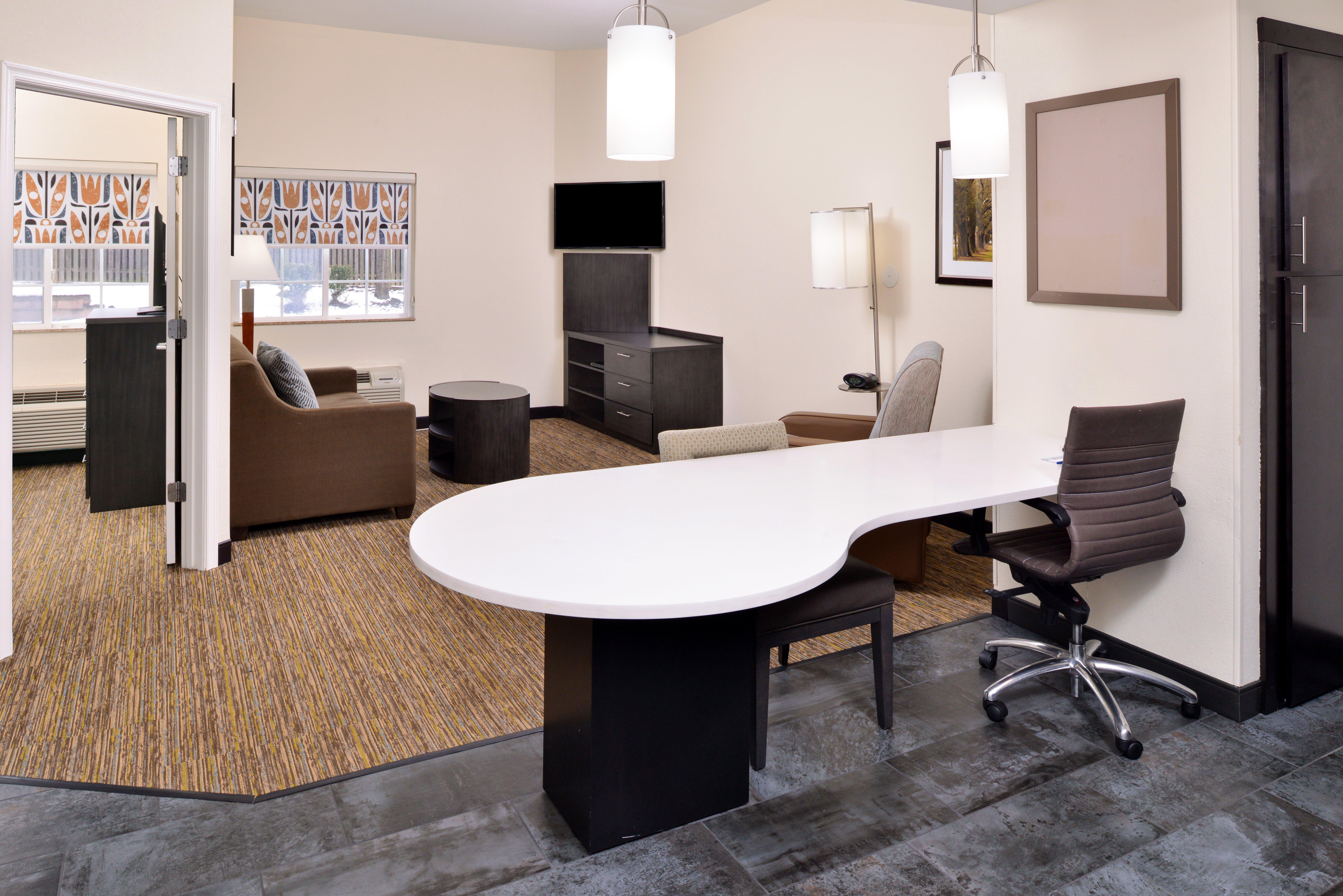 Candlewood Suites Winchester By Ihg Esterno foto