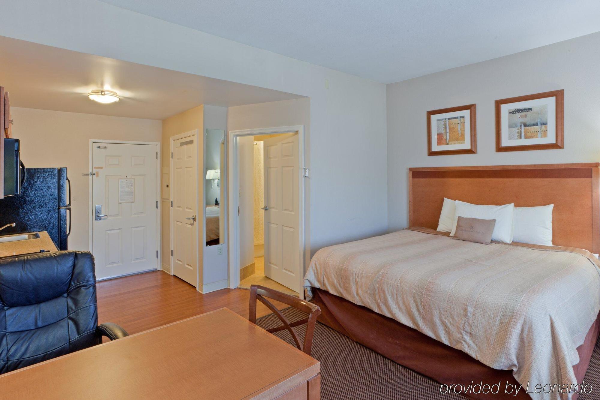 Candlewood Suites Winchester, An Ihg Hotel Esterno foto