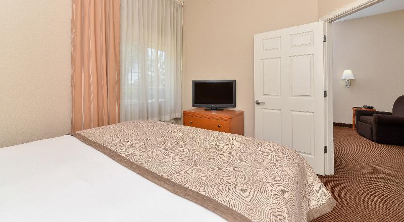 Candlewood Suites Winchester By Ihg Esterno foto